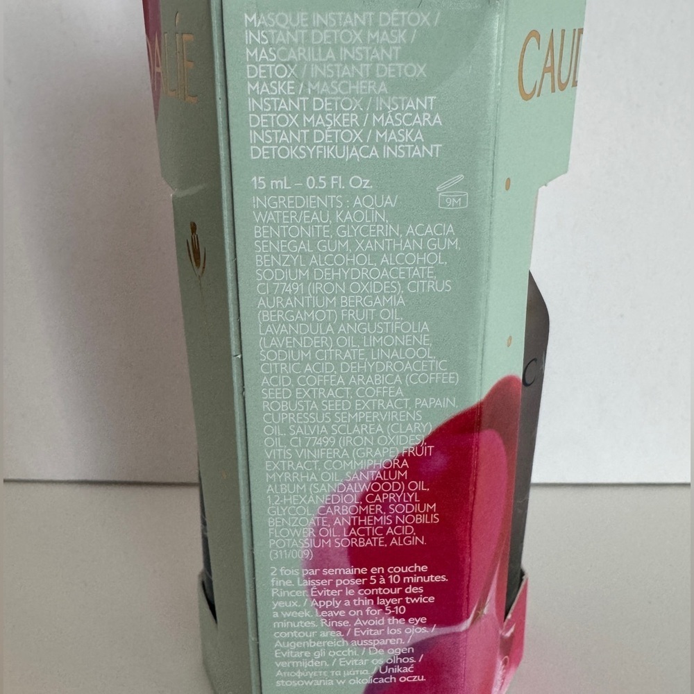 Caudalie mini skincare bundle - Picture 5 of 5